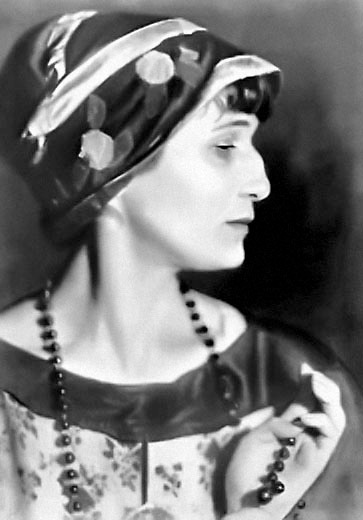 آنا آخماتووا